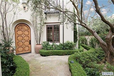 This is your courtyard entry. The landscape archit