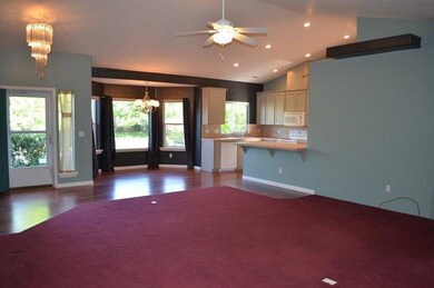 1195 Brookdale Ave, Medford, OR 97504 - photo 7