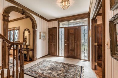 161 Lake Bluff Dr.