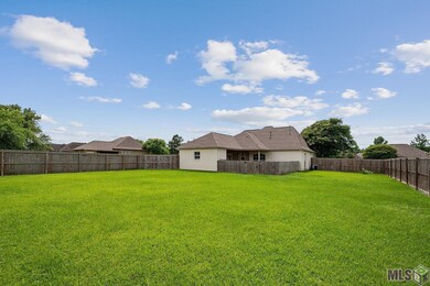 6406 Woodside Dr, Zachary, LA 70791 - photo 3
