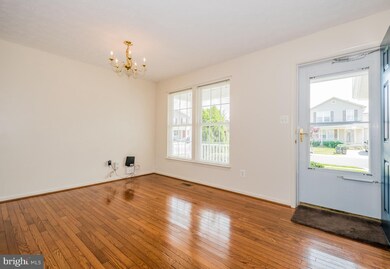 2807 Captains Cove Ct, Edgewood, MD 21040 - photo 4