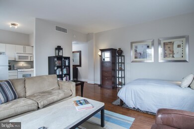 Woodley Condominium unit 404, Washington, DC 20009 - photo 6