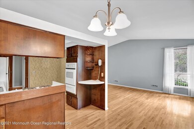 Living and Dining Room (2)
