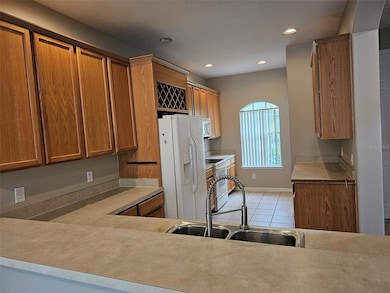 14442 Huntcliff Park Way, Orlando, FL 32824 - photo 6