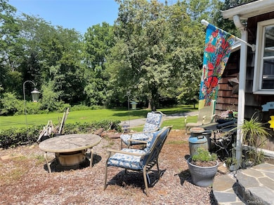 5 Douglas Dr, Wappingers Falls, NY 12590 - photo 3