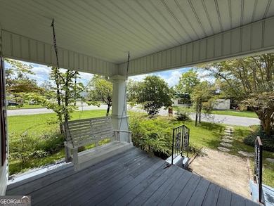 20 W Sycamore St, Hazlehurst, GA 31539 - photo 3