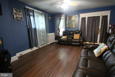 545 E Broad St, Souderton, PA 18964 - photo 5