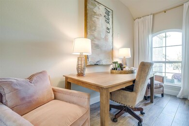 110 Buckeye Dr, Weatherford, TX 76086 - photo 5