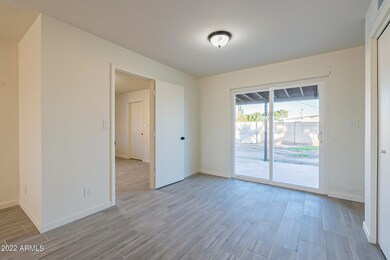 3547 W Lawrence Ln, Phoenix, AZ 85051 - photo 7