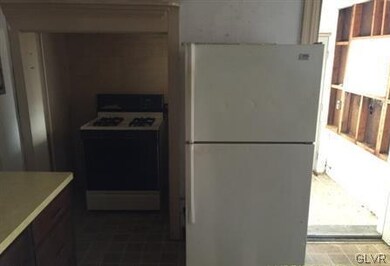 unlisted-address, Allentown, PA 18102 - photo 3