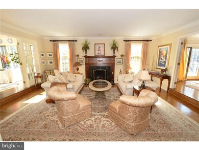 233 Ravenscliff Rd, Wayne, PA 19087 - photo 4