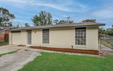 1403 Beaver Bend Rd, Houston, TX 77088 - photo 3