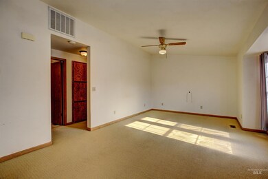 916 E Clark Ave, Nampa, ID 83686 - photo 7