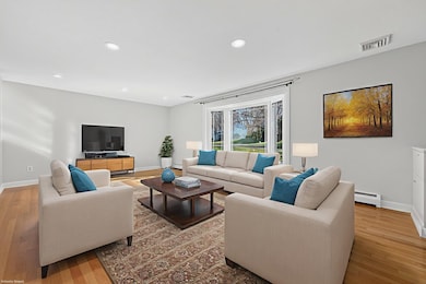 319 Great Swamp Rd, Glastonbury, CT 06033 - photo 4