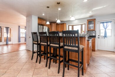 Eat In Kitchen