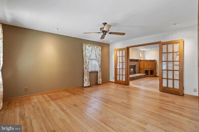267 Linden St, Moorestown, NJ 08057 - photo 7