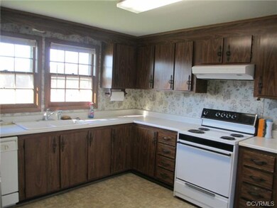 14151 Genito Rd, Amelia Court House, VA 23002 - photo 3