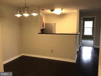 1067 Gardenview Loop unit 204, Woodbridge, VA 22191 - photo 3