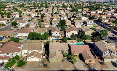 482 W Aloe Place unit 4, Chandler, AZ 85248 - photo 2