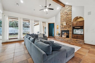 19416 Redbud Creek Cir, Harrah, OK 73045 - photo 2