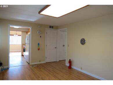 50573 Highway 402, Monument, OR 97864 - photo 6