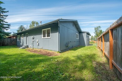 8540 Hidden View Ct, Anchorage, AK 99504 - photo 3