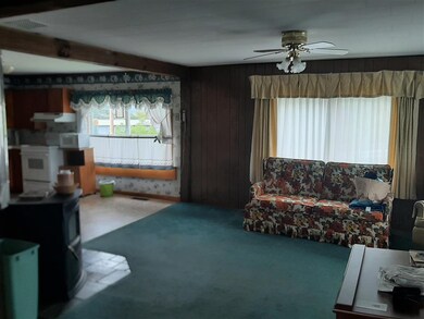 78 Pleasant St, Colebrook, NH 03576 - photo 6