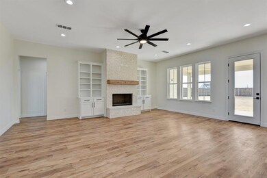 133 Chisolm Trail, Pottsboro, TX 75076 - photo 7