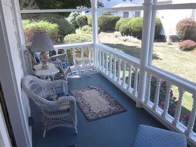 Porch - Enclosed