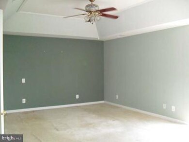 14939 Pecan Ct, Woodbridge, VA 22193 - photo 5