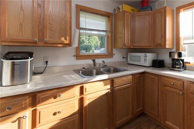 6108 SW 13th Place, Des Moines, IA 50315 - photo 6