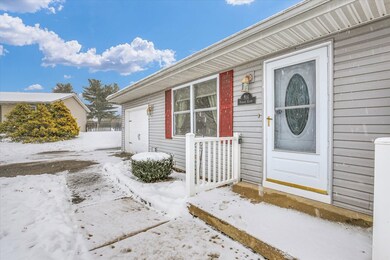 unlisted-address, Mahomet, IL 61853 - photo 5