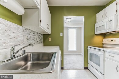 7600 Gales Ct unit 104, Manassas, VA 20109 - photo 3