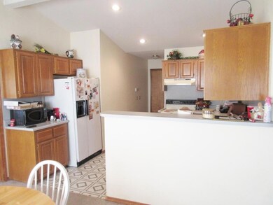Kitchen with lots of cabinets!