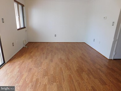 2109 Old Landing Way unit 17, Woodbridge, VA 22191 - photo 4