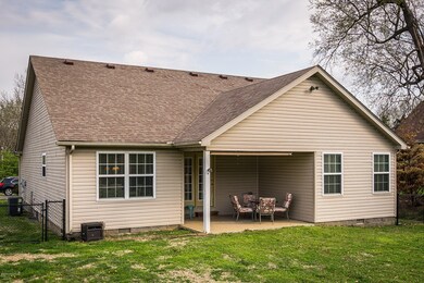 5922 E Manslick Rd, Louisville, KY 40219 - photo 5