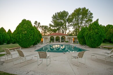 2826 Community Pool