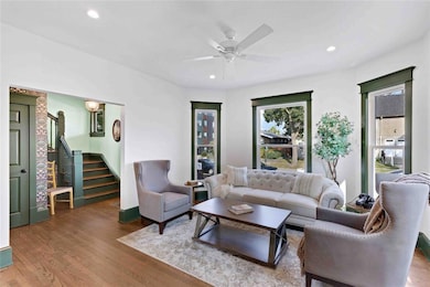 1132 26th St, Des Moines, IA 50311 - photo 6