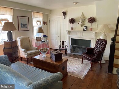 54 E 4th St, New Castle, DE 19720 - photo 3