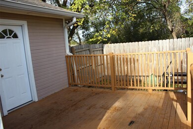 LARGE DECK FOR ENTERTAINING