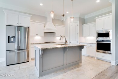 6-web-or-mls-402 Capstone Crossing-4