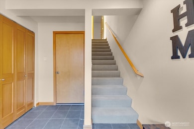 1719 SW Henderson St, Seattle, WA 98106 - photo 2