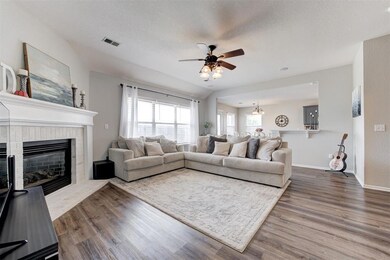 213 Tecumseh Ridge Cir, Norman, OK 73069 - photo 3