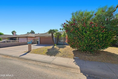 6437 W College Dr, Phoenix, AZ 85033 - photo 3