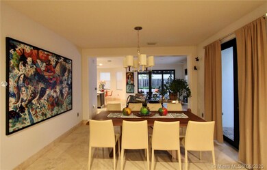 10573 NW 70th Ln, Doral, FL 33178 - photo 4