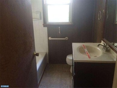 555 S Cape May Ave, Egg Harbor City, NJ 08215 - photo 3