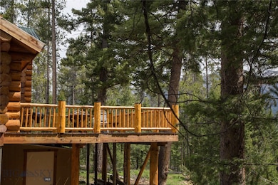 Rear Deck, heavily timbered lot