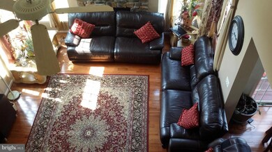 17067 Anns Brook Ct, Woodbridge, VA 22191 - photo 5