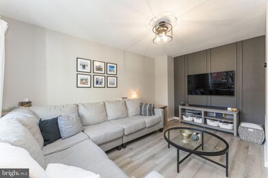 405 Snowflake Cir, Norristown, PA 19403 - photo 4