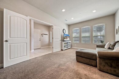 3313 N Pearwood Ave, Fresno, CA 93727 - photo 3